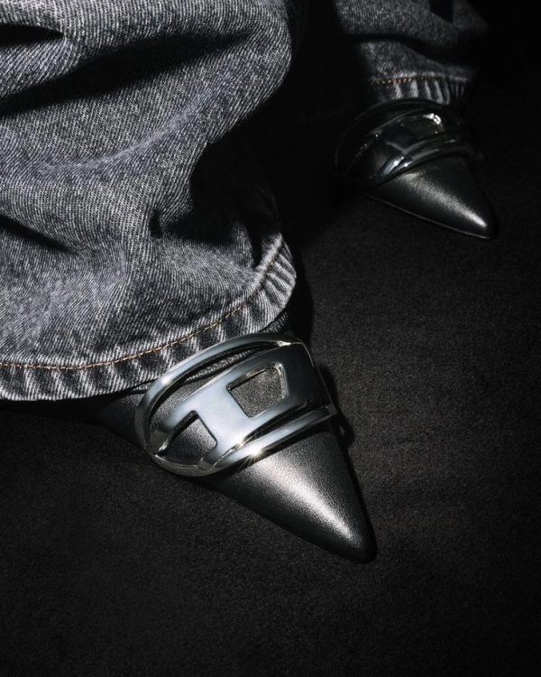 НОВАЯ ОБУВЬ DIESEL: ОТ КУЛЬТОВЫХ VENUS ДО САМЫХ ТРЕНДОВЫХ БАЛЕТОК СЕЗОНА