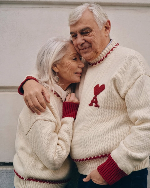 ИДЕИ ПОДАРКОВ ОТ AMI PARIS - ДАРИТЕ (СВОЕ) СЕРДЦЕ