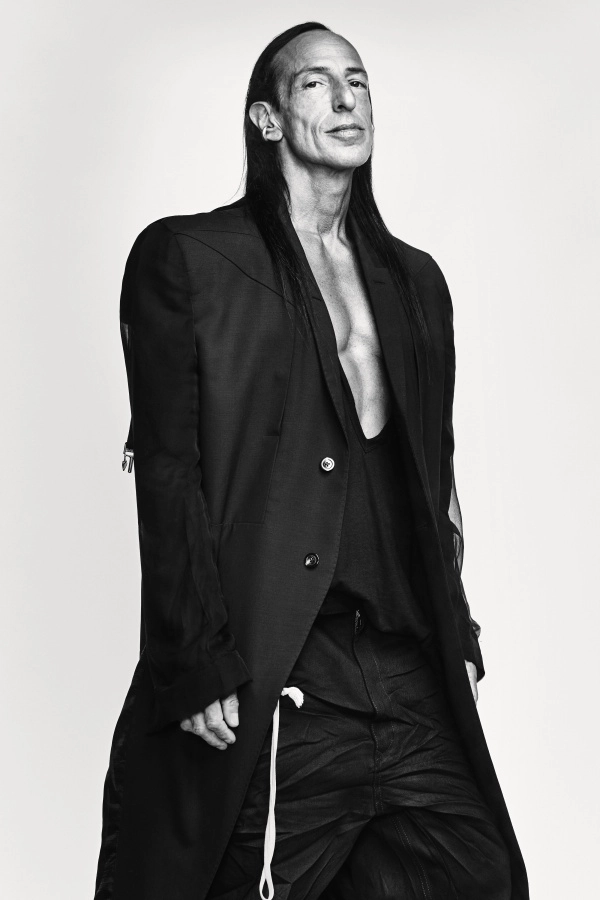 12 ЭСПРЕССО, 30 ЧЕРНЫХ ФУТБОЛОК НА ГОД, 100 ПРИСЕДАНИЙ В ДЕНЬ - 24 ЧАСА С РИКОМ ОУЭНСОМ