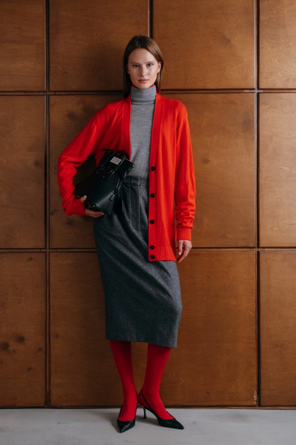 ТРИКОТАЖ КАК НОВАЯ ВЛАСТЬ. ПОЧЕМУ TOTAL KNIT — КОД ОСЕНИ-ЗИМЫ 2025