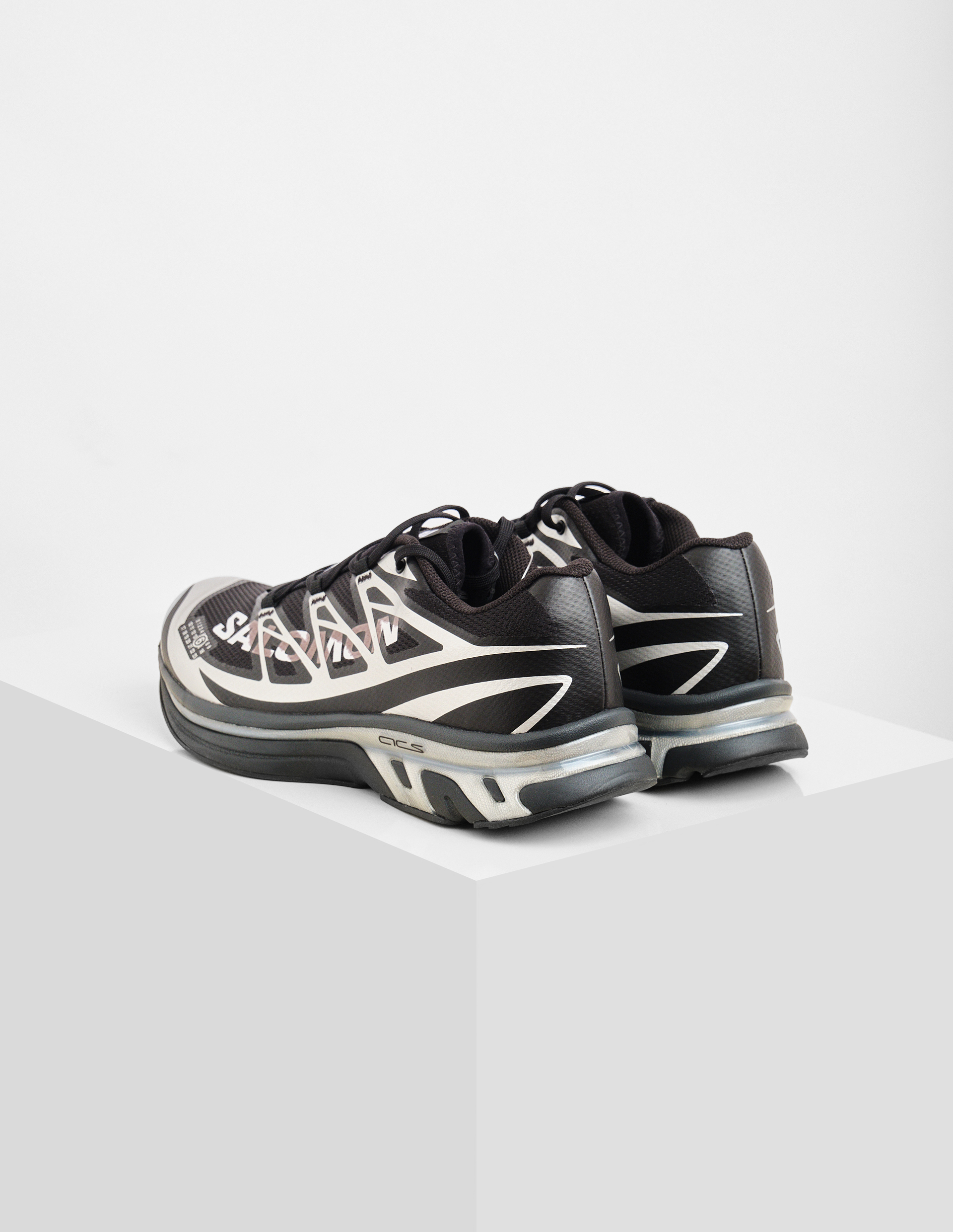 Кроссовки XT-MM-6 Black Silver из коллаборации Salomon x MM6 Maison Margiela MM6 | Фото 4