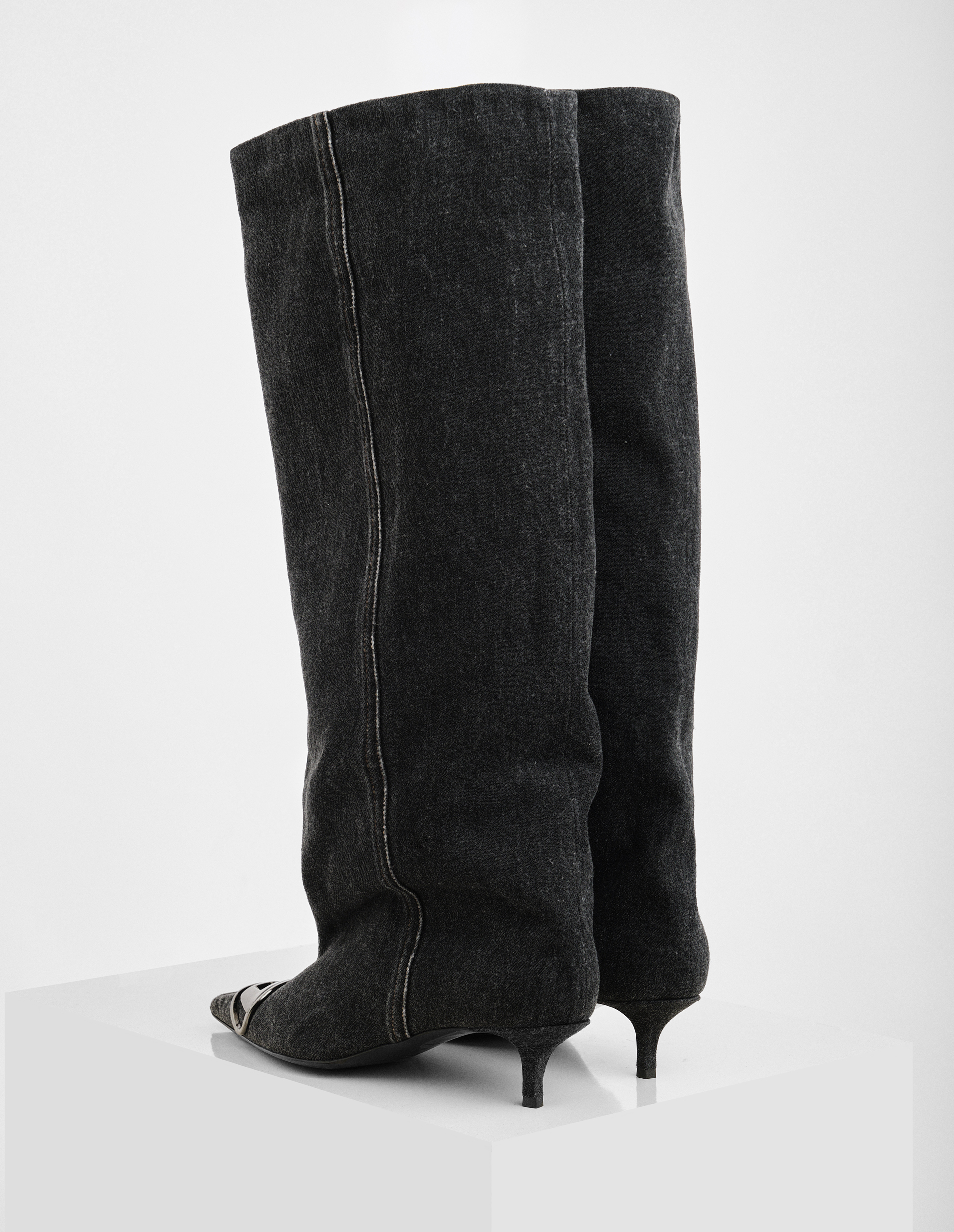 Высокие сапоги из денима на каблуке kitten heel D-VENUS DIESEL | Фото 4