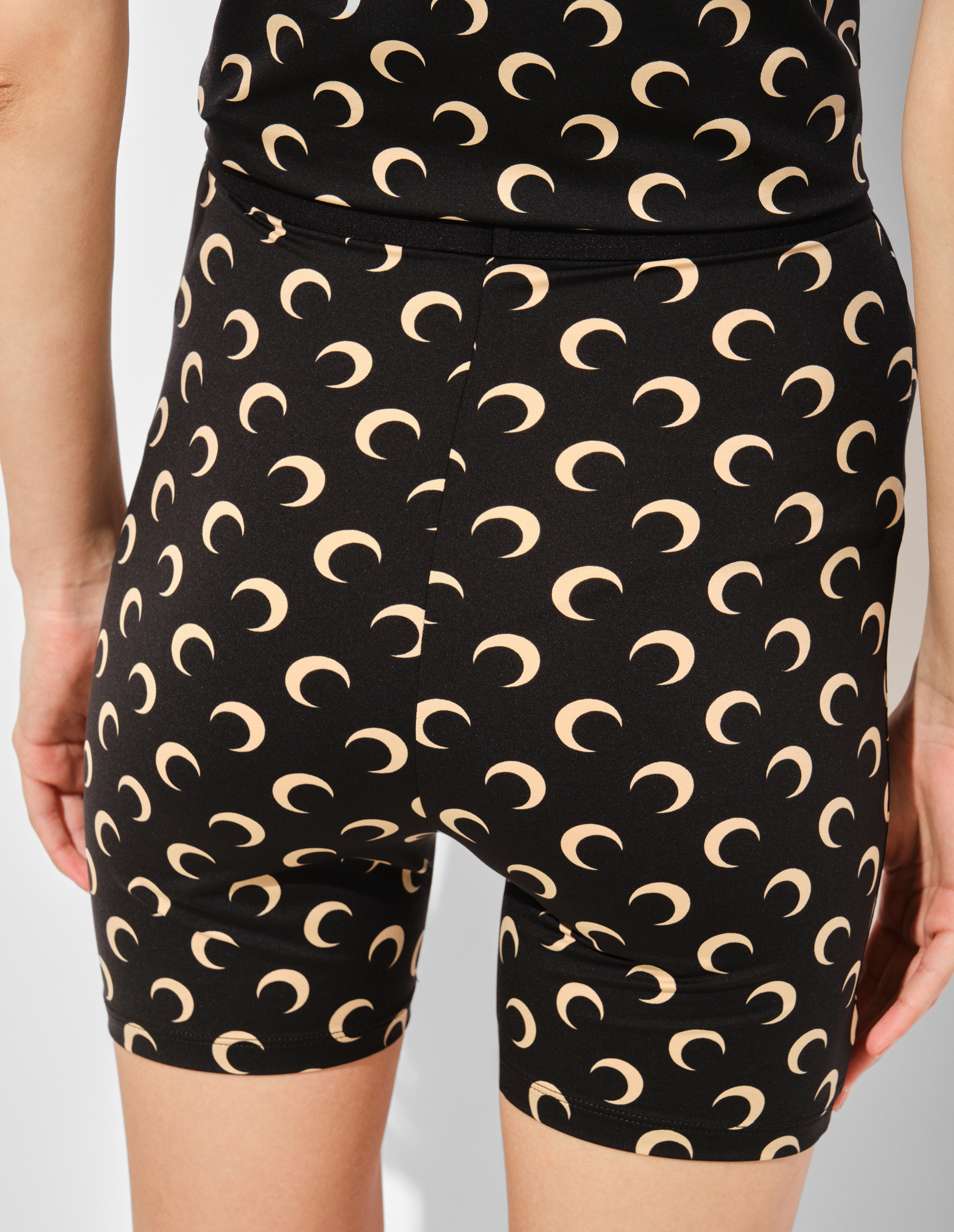 Облегающие мини-шорты с принтом All Over Moon 
RECYCLED MOON JERSEY BIKER SHORTS Marine Serre | Фото 3