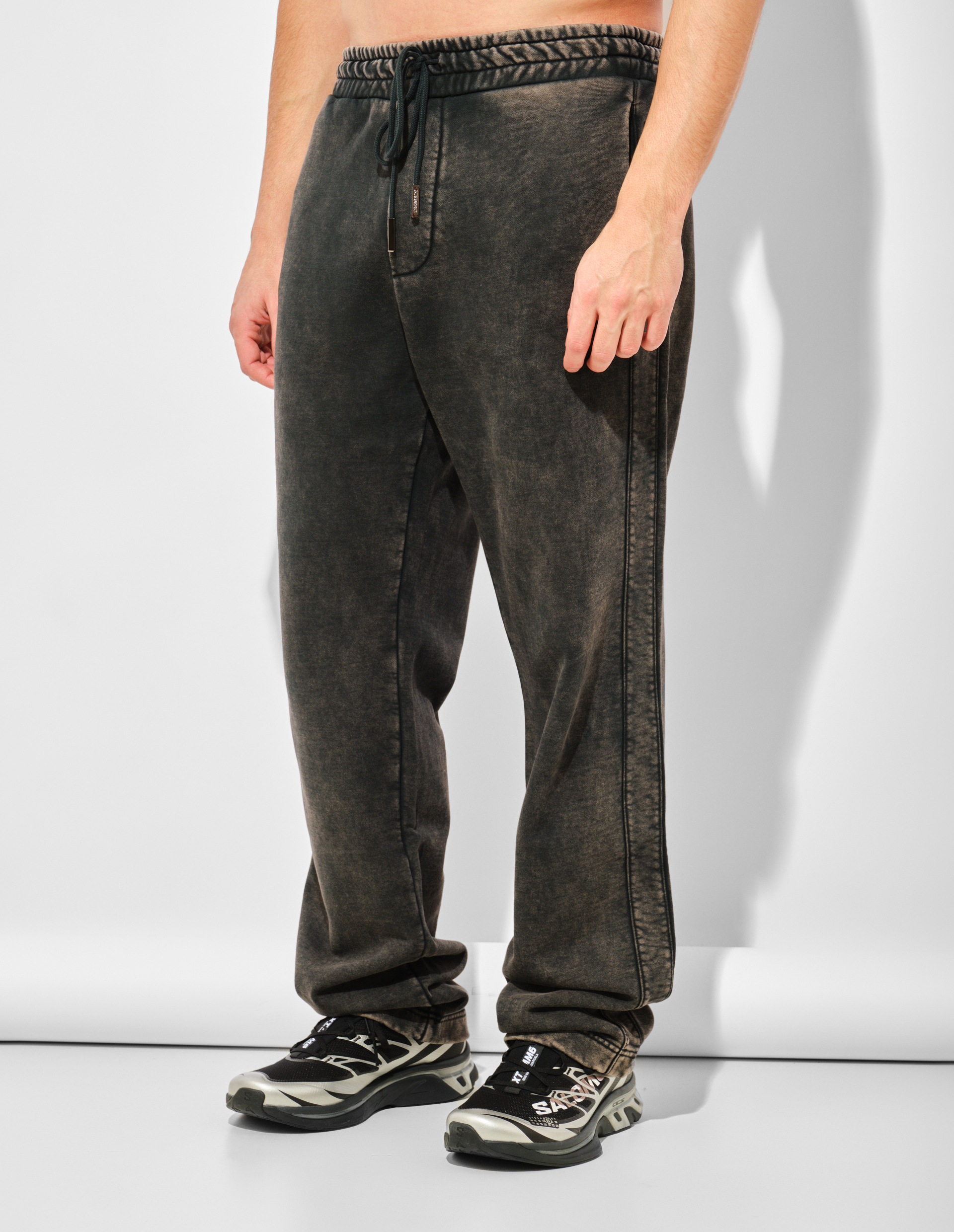 Серые спортивные брюки STRAIGHT-LEG SPORT PANTS с "потертым" эффектом ICEBERG | Фото 2